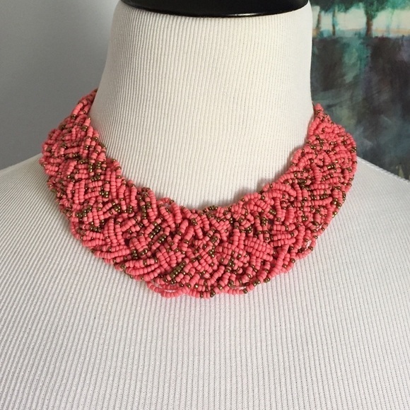 NEW!! Gorgeous Beaded Statement Necklace - Picture 4 of 4